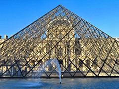Le Louvre, Paris France