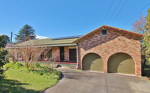 40 Taylor Road, Woodford NSW