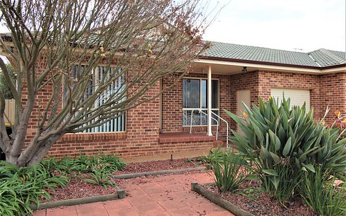 1/92A Clifton Bvd, Griffith NSW 2680