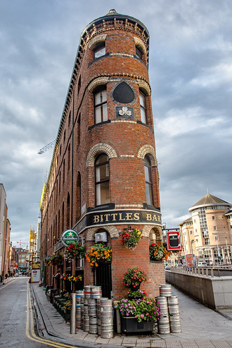 Belfast Pub