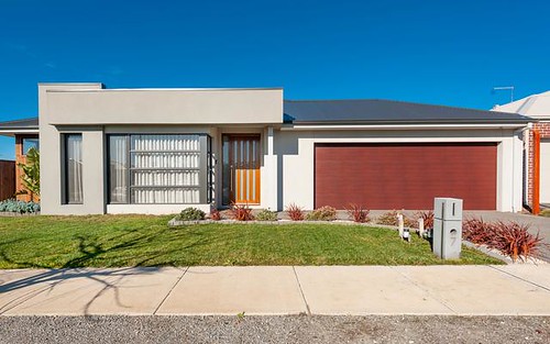 7 Mountview Drive, Diggers Rest VIC