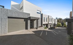 8/24 Laurence Avenue, Airport West VIC