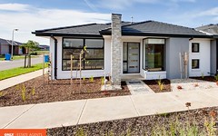 2 Montevideo Lane, Clyde North VIC