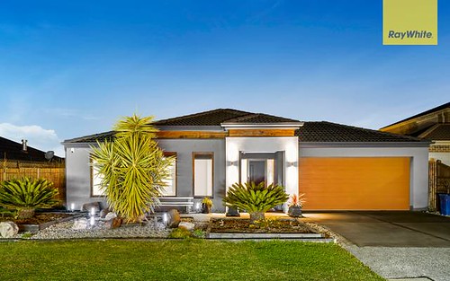 30 Double Bay Dr, Taylors Hill VIC 3037