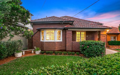 9 Clare Cr, Russell Lea NSW 2046