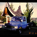 West Sumatra Style Gate And Typical Domestic Car ｢kijang｣ = 西スマトラ式の屋根をした門と代表的国民車「キジャン」