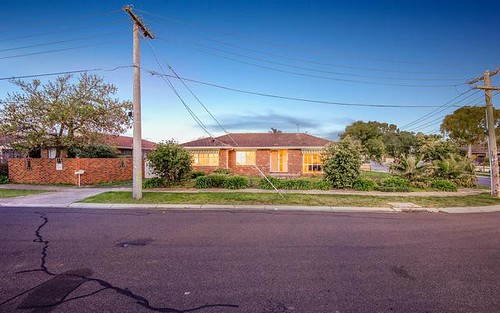 22 Claremont Cr, Hoppers Crossing VIC 3029