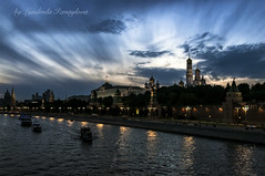 Kremlin embankment_evening