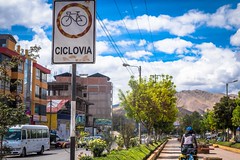 The cyclist path leaving Cusco.