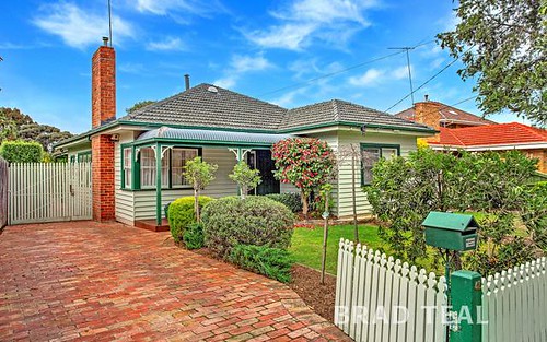 42 Wallace Cr, Strathmore VIC 3041