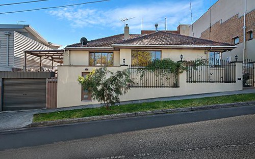 2A Bakers Pde, Brunswick West VIC 3055
