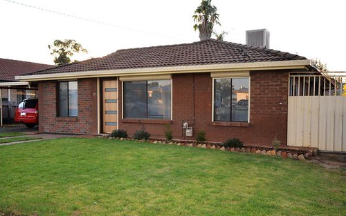 17 Young Street, Dubbo NSW 2830