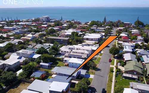 30 Dunns Terrace, Scarborough QLD
