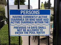 292/365  Sign at pool