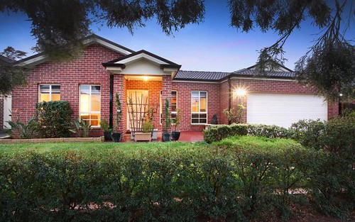 6 Nepean Wy, Taylors Hill VIC 3037