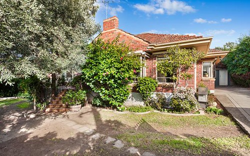 443 Pascoe Vale Rd, Strathmore VIC 3041