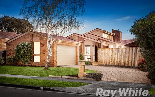 17 Watersedge Cl, Knoxfield VIC 3180