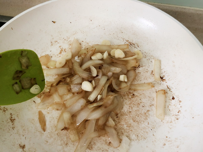 松露蕈菇烤雞義大利麵