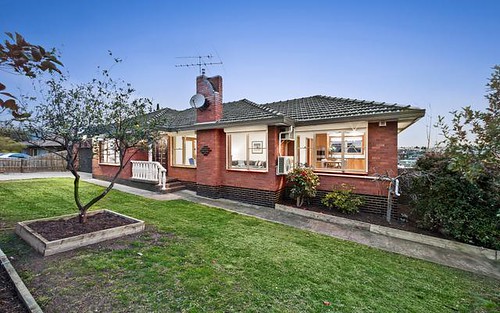 29 Hilbert Rd, Airport West VIC 3042