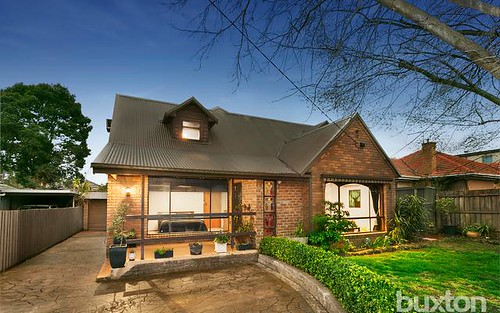 137 Mahoneys Rd, Forest Hill VIC 3131
