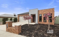 16 Greenfield Drive, Epsom VIC