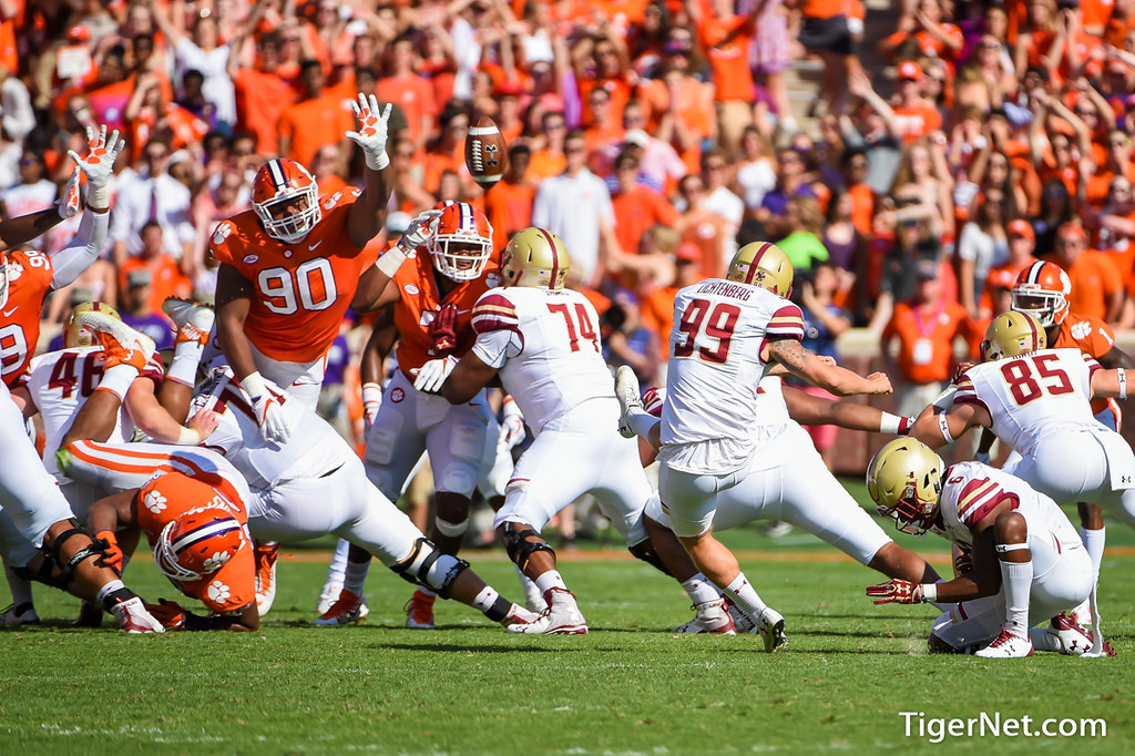 Clemson Football Photo of Dexter Lawrence and Boston College