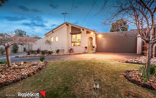 12 Cambden Park Pde, Ferntree Gully VIC 3156