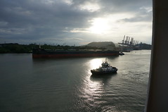 Container Ship heading for the Panama Canal • <a style="font-size:0.8em;" href="http://www.flickr.com/photos/28558260@N04/37866234775/" target="_blank">View on Flickr</a>