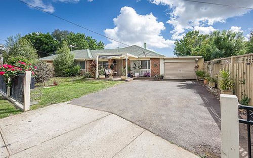 5 Flake Ct, Diggers Rest VIC 3427