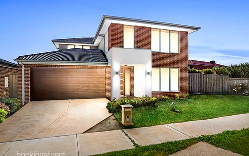 32 Solitude Crescent, Point Cook VIC 3030