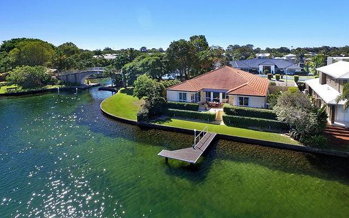 23 Seahorse Place, Noosa Waters Qld