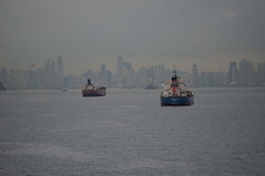 Ships Waiting Their Turn to Enter the Panama Canal • <a style="font-size:0.8em;" href="http://www.flickr.com/photos/28558260@N04/24839286328/" target="_blank">View on Flickr</a>