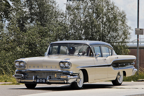 Pontiac Chieftain 1958 (2957)