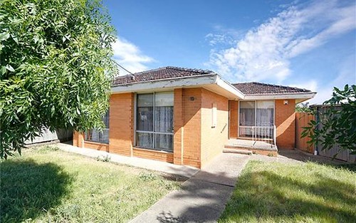 19 Hilbert Rd, Airport West VIC 3042