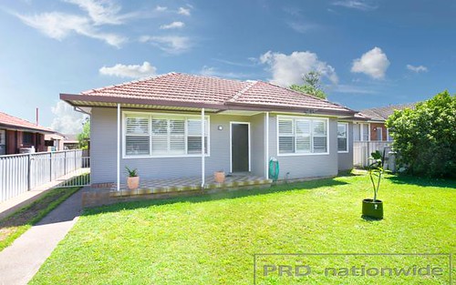 16 Alexandra Ave, Rutherford NSW