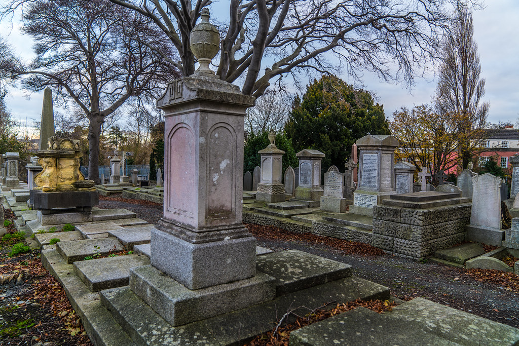 MOUNT JEROME CEMETERY [EVERYTHING DECAYS EVENTUALLY]-134257
