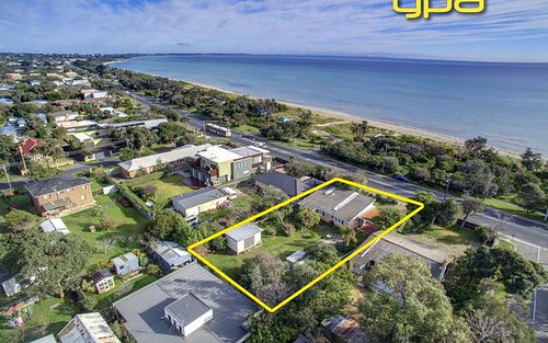 2033 Point Nepean Rd, Tootgarook VIC 3941