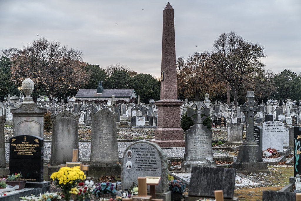 MOUNT JEROME CEMETERY IS AN INTERESTING PLACE TO VISIT [IT CLOSES AT 4PM]-134345