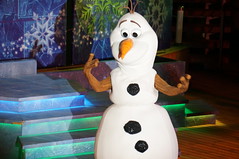 Olaf at the "Freezing the Night Away Party" • <a style="font-size:0.8em;" href="http://www.flickr.com/photos/28558260@N04/26933382389/" target="_blank">View on Flickr</a>