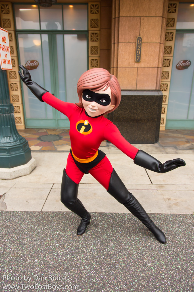 Mrs Incredible At Disney Character Central.