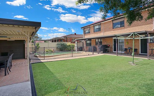 4 Fry Place, Quakers Hill NSW