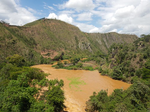 Grenzfluss zwischen Ruanda und Tansania