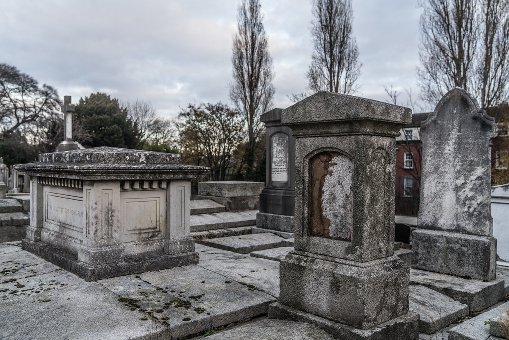 MOUNT JEROME CEMETERY IS AN INTERESTING PLACE TO VISIT [IT CLOSES AT 4PM]-134287