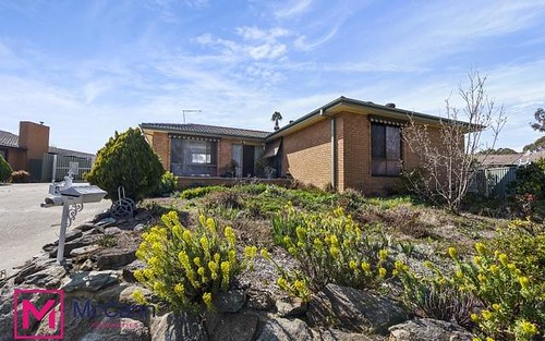 4 Bear Place, Chisholm ACT 2905