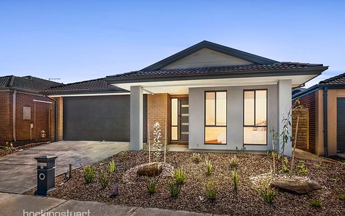 72 Solitude Crescent, Point Cook VIC 3030