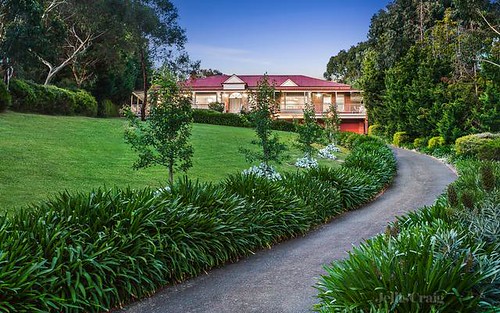 4 Marconi Court, Research VIC 3095