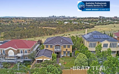 85 Riviera Road, Avondale Heights VIC