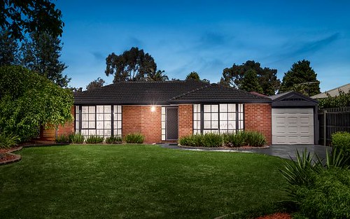 24 Westminster Dr, Rowville VIC 3178
