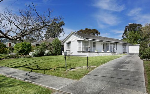 9 Winchester Dr, Bayswater North VIC 3153