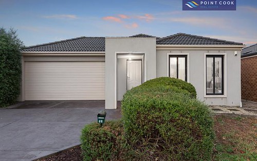 24 Lindsay Gardens, Point Cook VIC 3030